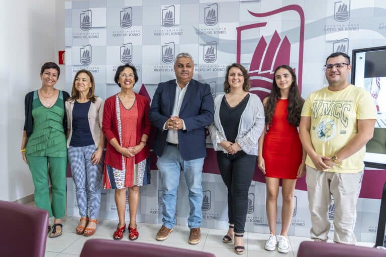 Dos adolescentes del CAI, únicas representantes canarias en proyectos de participación nacionales