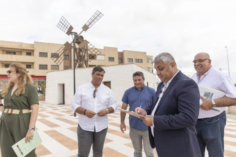 El barrio de La Charca, más revalorizado tras la rehabilitación de su Molina