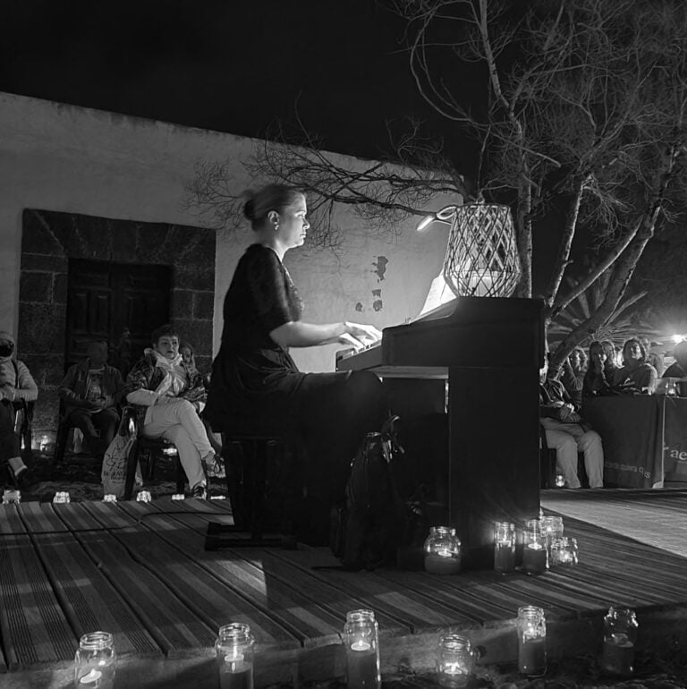‘Kralya. 1 piano y 200 velas’ acerca la lírica a los pueblos de Puerto del Rosario