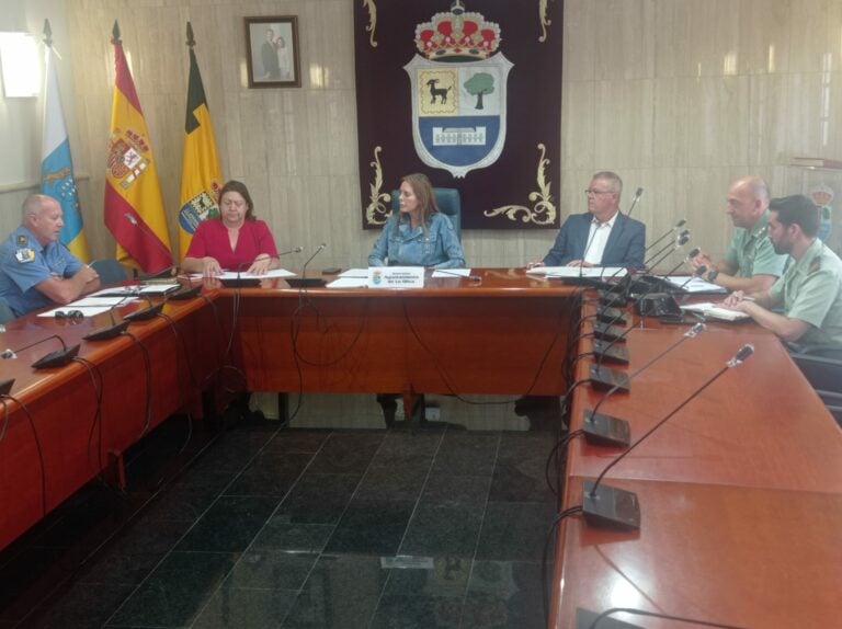 El Ayuntamiento de La Oliva reúne a la Junta Local de Seguridad Ciudadana