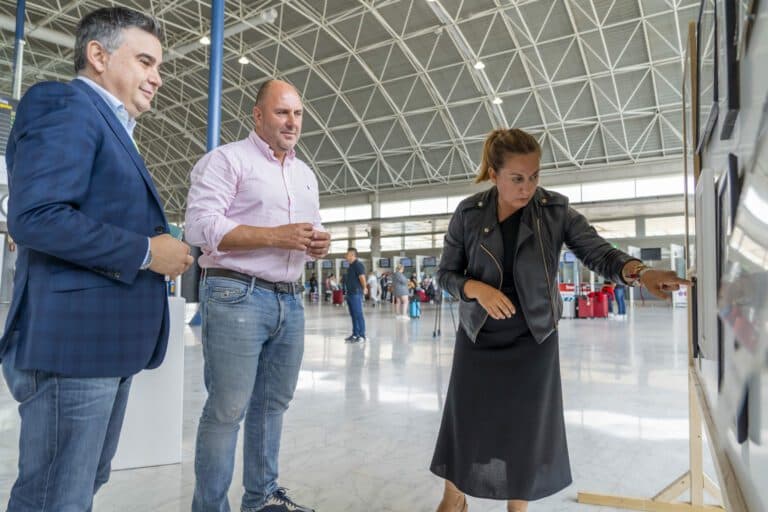 La exposición itinerante ‘Maxo Arte Tour’ llega al aeropuerto