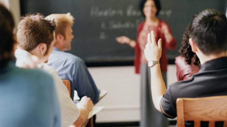 Puerto del Rosario busca la mejora de la FP dual en el municipio