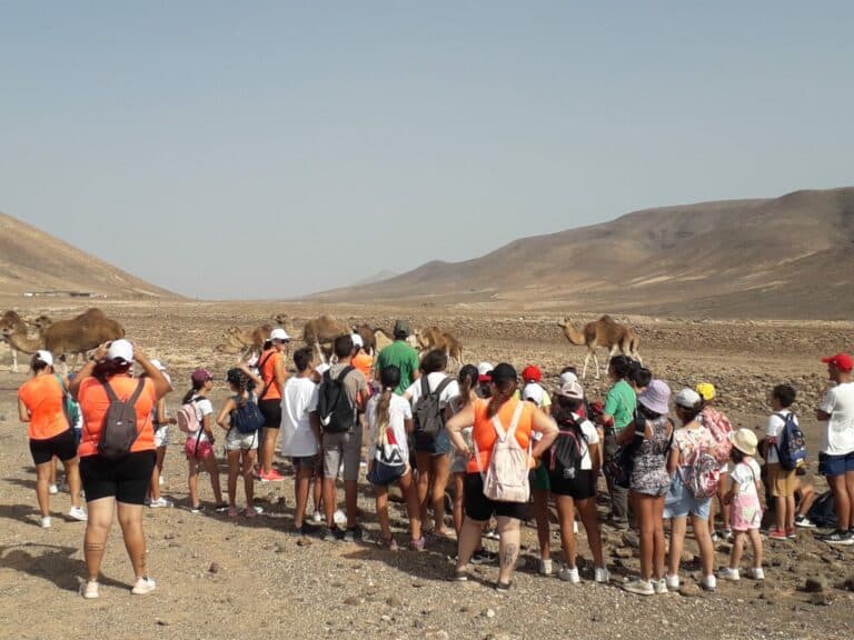 Los niños y niñas del municipio de Tuineje visitan el Oasis Wildlife