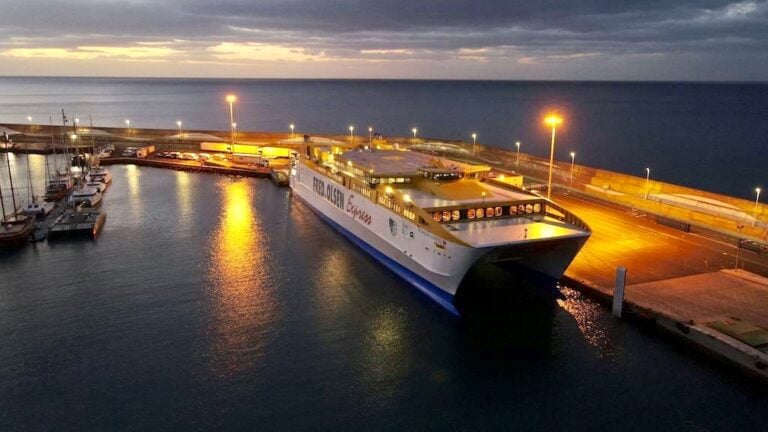 Fred. Olsen cumple una década en la línea de Morro Jable