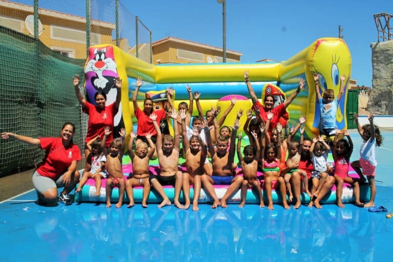 Campamentos y actividades deportivas han llenado Antigua este verano de alegría