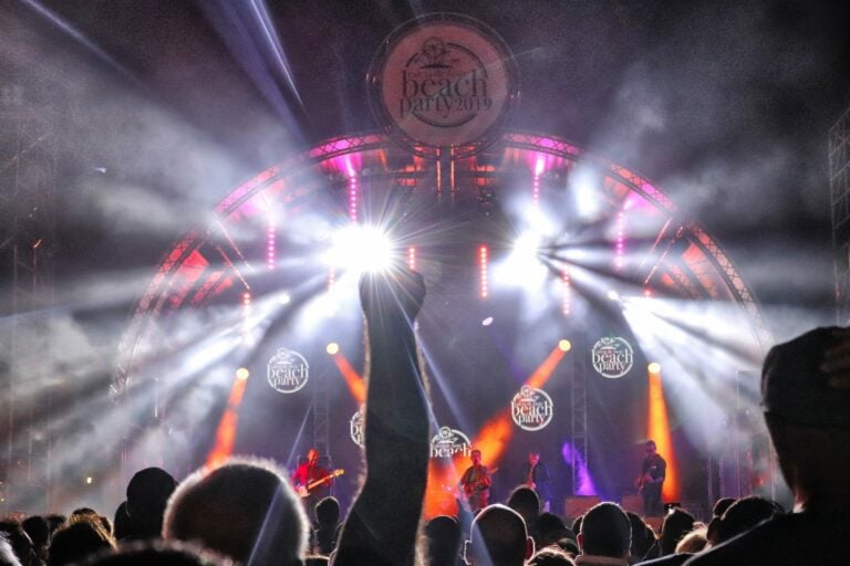 La Beach Party ofrecerá más de 20 horas de conciertos en la playa de El Castillo