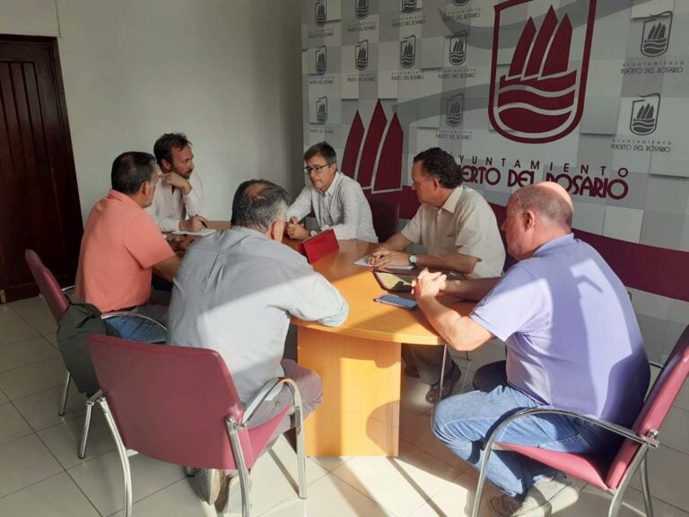 El edil de Industria, Juan Manuel Verdugo, informa de los avances en los polígonos del municipio