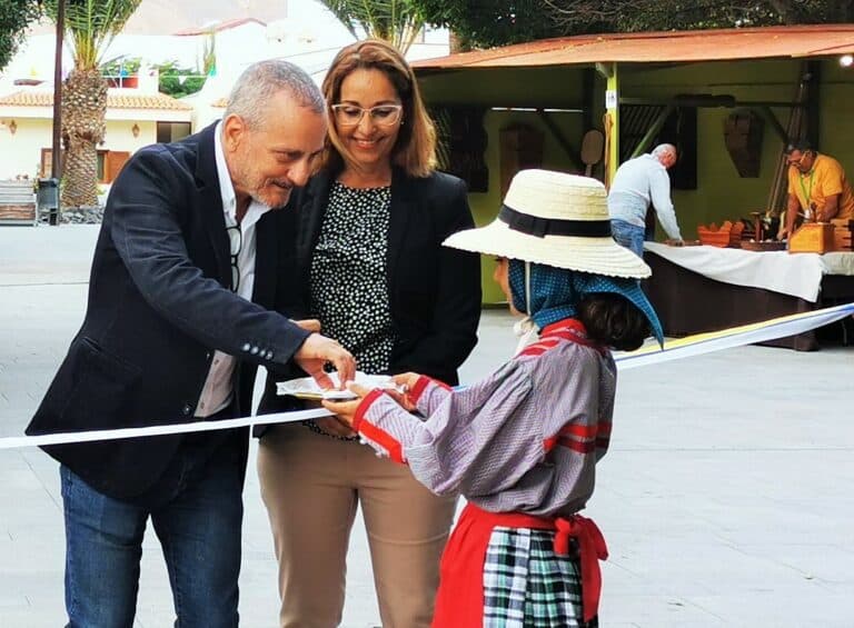 Música y aroma de oficios tradicionales en el II Encuentro y Venta de Artesanía