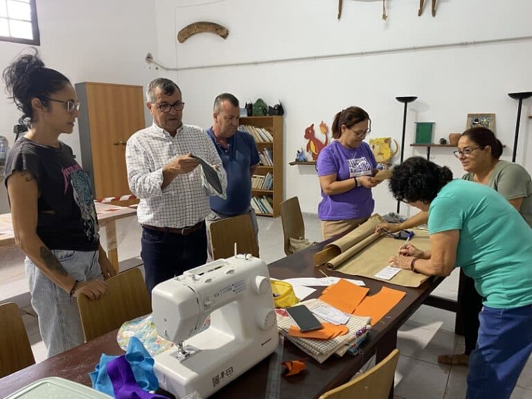 ‘EnRedArte’ lleva los oficios artesanos a diferentes localidades de la isla