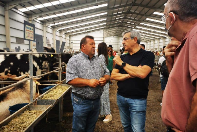 Román Rodríguez (NC) garantiza 8,5 millones más al sector ganadero en 2023