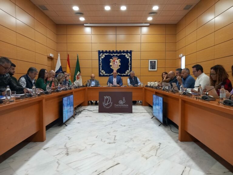 Lloret llevará a la FECAI la propuesta de ubicación de su sede en la Casa Manuel Velázquez Cabrera