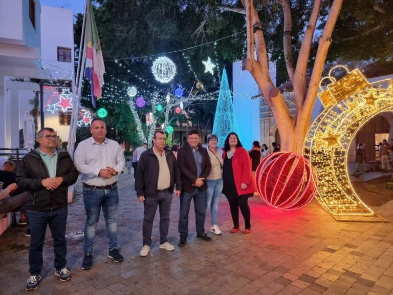 Pájara se ilumina para dar la bienvenida a la Navidad