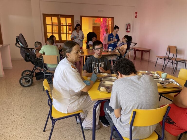 El 70 % de los alumnos canarios con necesidades especiales, en el limbo tras la formación básica