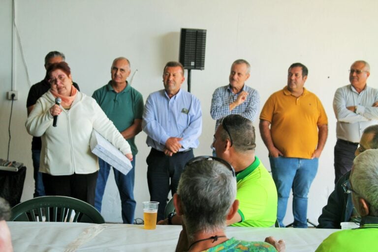 Homenaje a Tomás Negrín y Estrella Hernández, trabajadores municipales jubilados