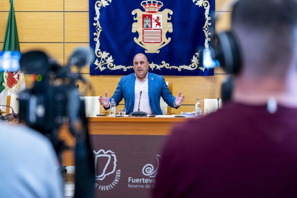 Sergio Lloret «plenamente orgulloso» de su papel como presidente del Cabildo de Fuerteventura