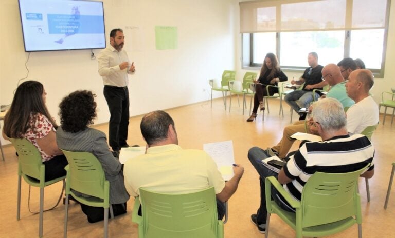 El Cabildo escucha al sector de cara a elaborar el Plan Insular de Transporte y Movilidad