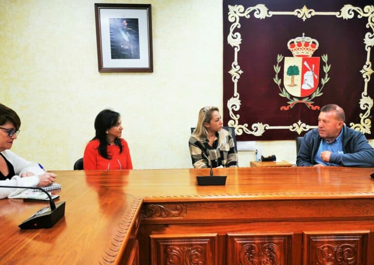 El ayuntamiento incluye a Tenicosquey en los cursos municipales