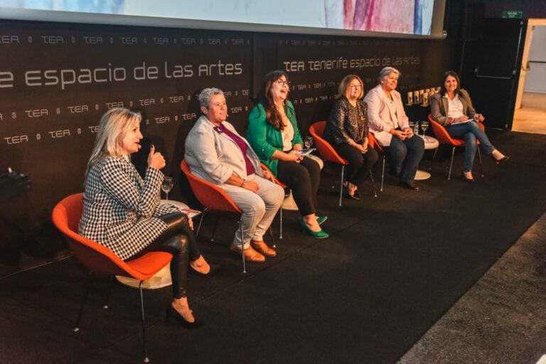 Esther Hernández participa en unas Jornadas de Liderazgo Femenino