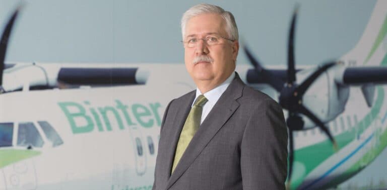 Binter advierte contra «la vergüenza a volar» por motivos medioambientales y de su efecto en el turismo