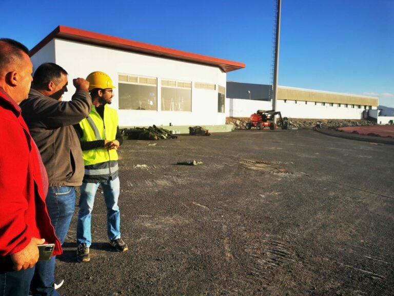 El Campo de Fútbol de Antigua inicia sus obras tras seis años de tenaz presión desde el ayuntamiento