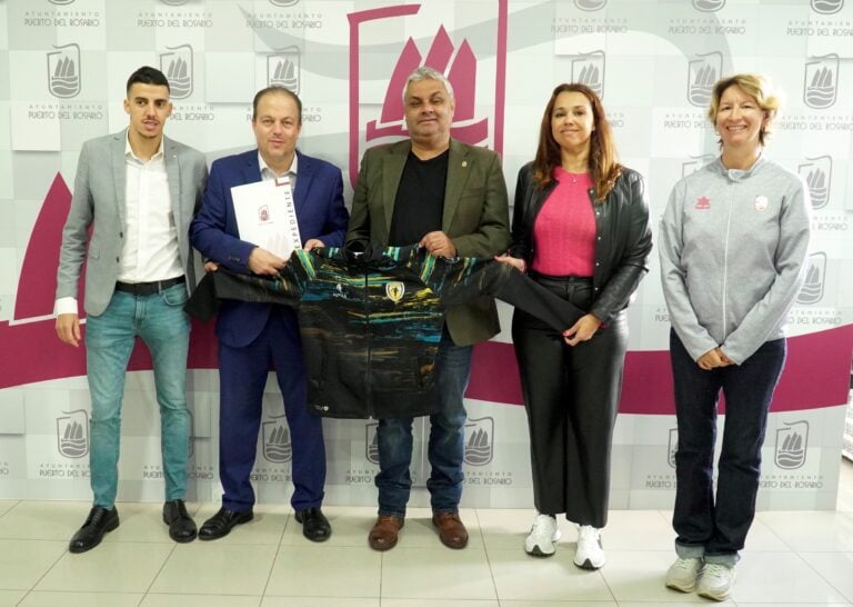 Atletismo para personas con discapacidad en el Estadio municipal de Risco Prieto