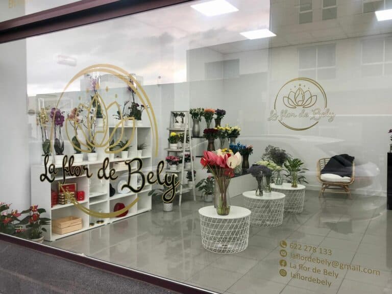 Nace La Flor de Bely en Puerto del Rosario, una nueva floristería que te ameniza con música y café