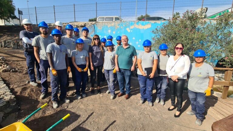 El jefe de los PFAE visita al alumnado de los programas de empleo de Puerto del Rosario