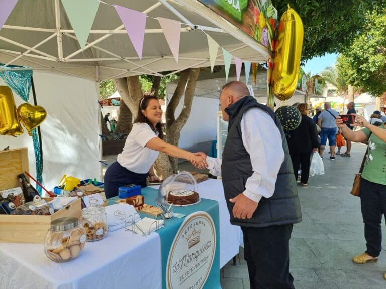 El Mercado Agrícola de Antigua comienza con éxito su nueva temporada
