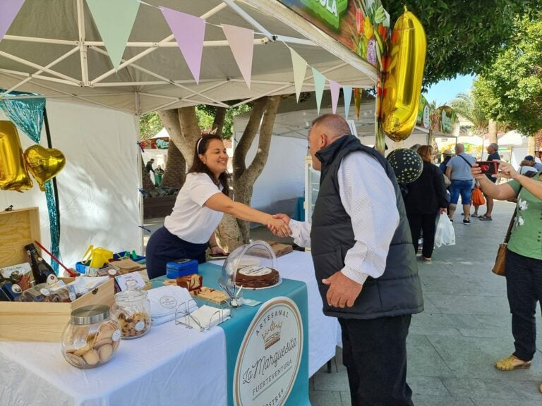 El Mercado Agrícola de Antigua comienza con éxito su nueva temporada