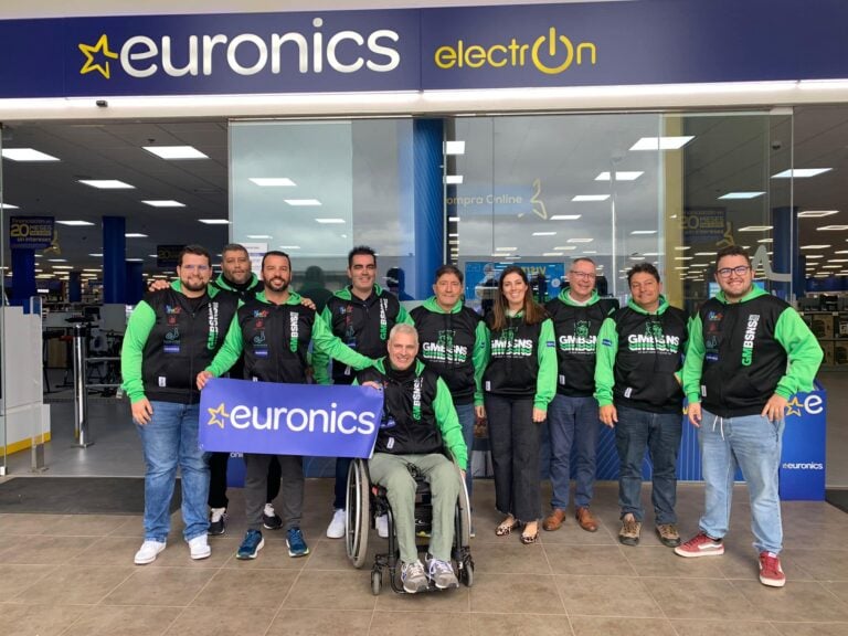 Los Gambusinos renuevan su patrocinio con Euronics Electron