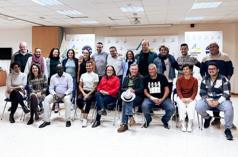 David de León (2) y María Franco (3) acompañan a David de Vera en la lista de CC a Puerto del Rosario