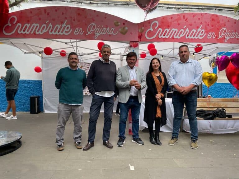 El ayuntamiento activa el comercio local con la campaña ‘Enamórate en Pájara’