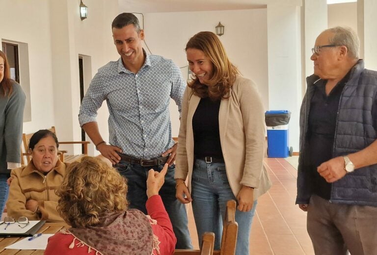 Los programas de empleo de Lola García mejoran la salud integral de las personas mayores