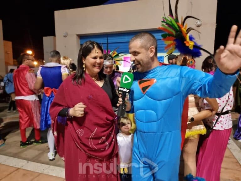 El Carnaval de Día de Gran Tarajal reúne a más de 10.000 personas