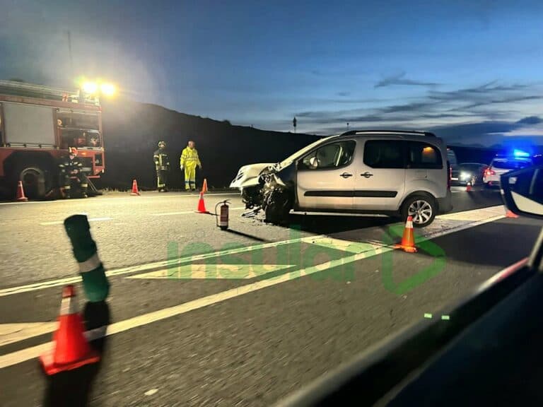Cuatro heridos en un choque frontal en el sur de Fuerteventura