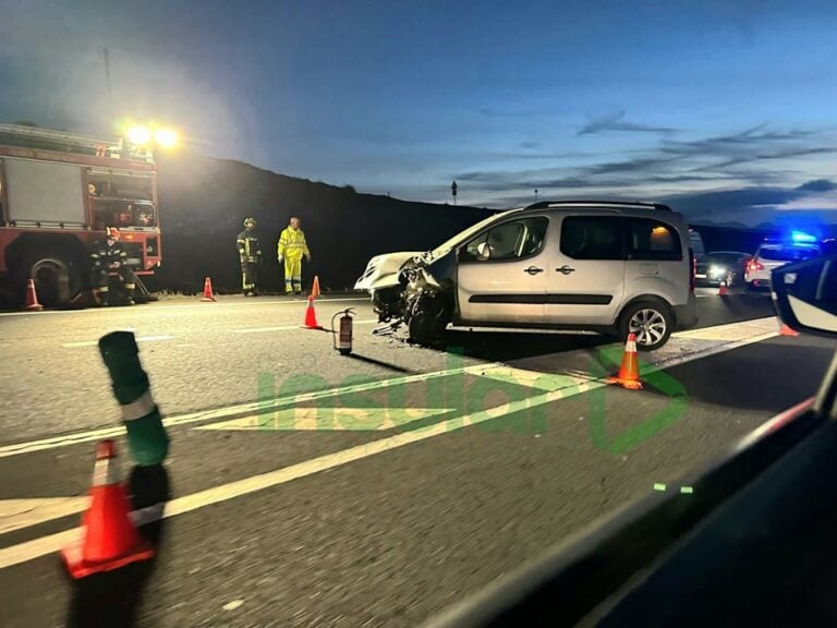 Cuatro heridos en un choque frontal en el sur de Fuerteventura
