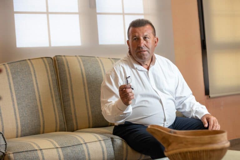 Rebaja fiscal al mínimo legal en Antigua par aliviar a los vecinos del alza de precios de la cesta de la compra