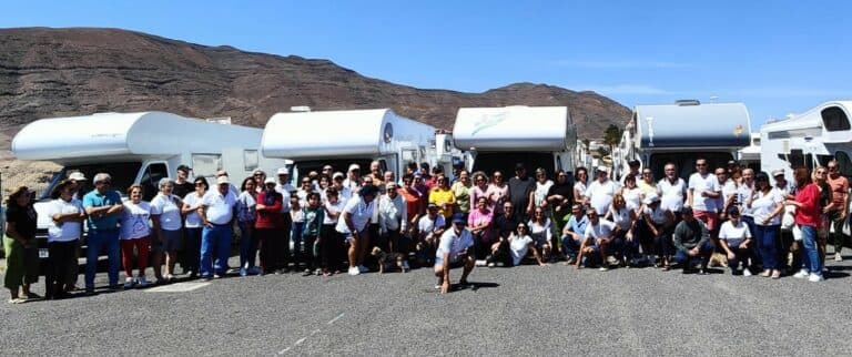 Antigua acoge más de medio centenar de autocaravanas en su recorrido por la isla