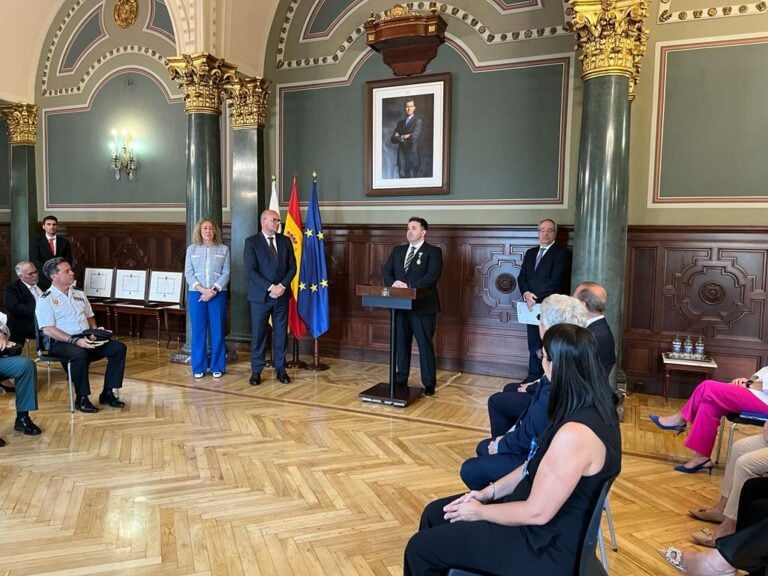 El pastor Ángel recibe la Medalla de Orden al Mérito Civil que otorga el rey Felipe VI