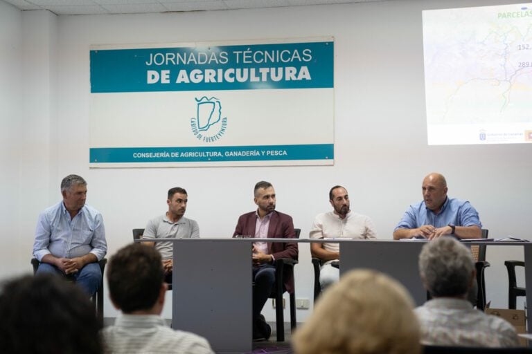Cabildo y COAG Canarias tratan a la situación del agua de regadío en Fuerteventura
