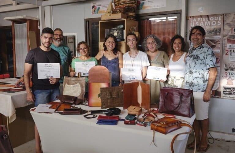 El Cabildo promueve los oficios artesanos majoreros a través del Proyecto ‘EnRedArte’