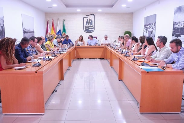Cabildo y Puerto del Rosario impulsarán juntos proyectos prioritarios en el municipio