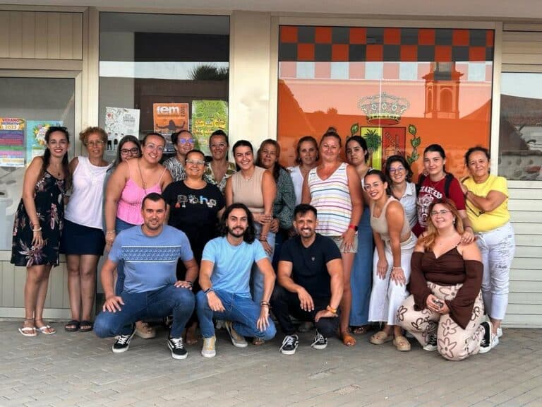 Antigua cuenta con nuevos diplomados de Auxiliar de comedor