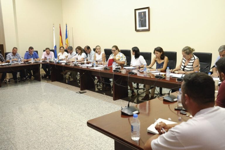 Cabildo y Tuineje trabajarán mano a mano por el bienestar del municipio