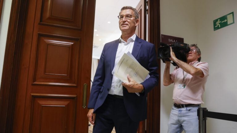 Coalición Canaria confirma al Rey que votaría una investidura de Feijóo