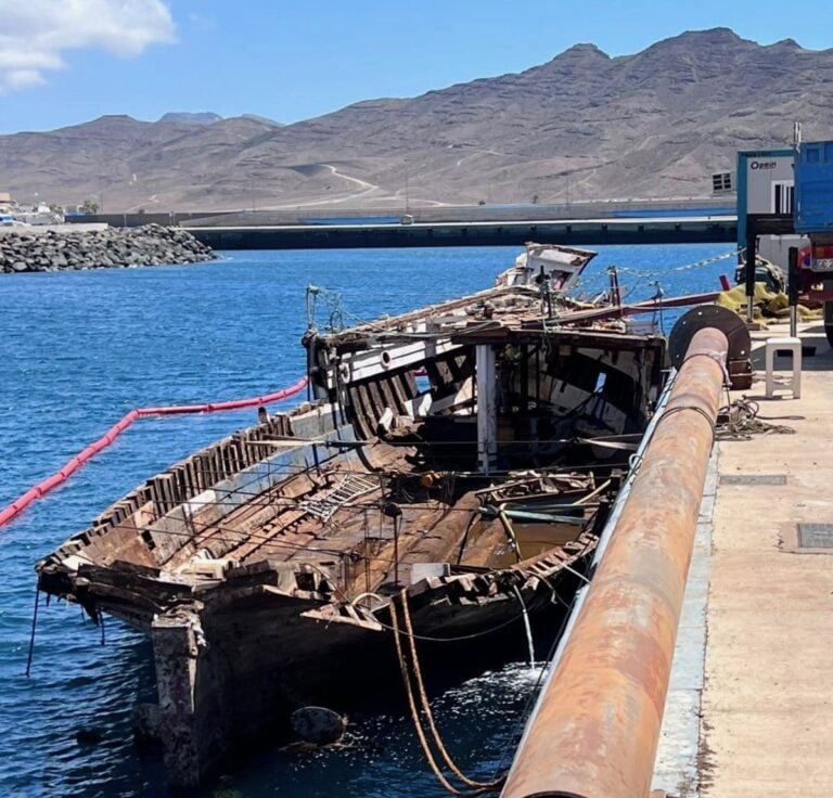 La Fiscalía aprecia delito en el desguace de un barco centenario en Fuerteventura