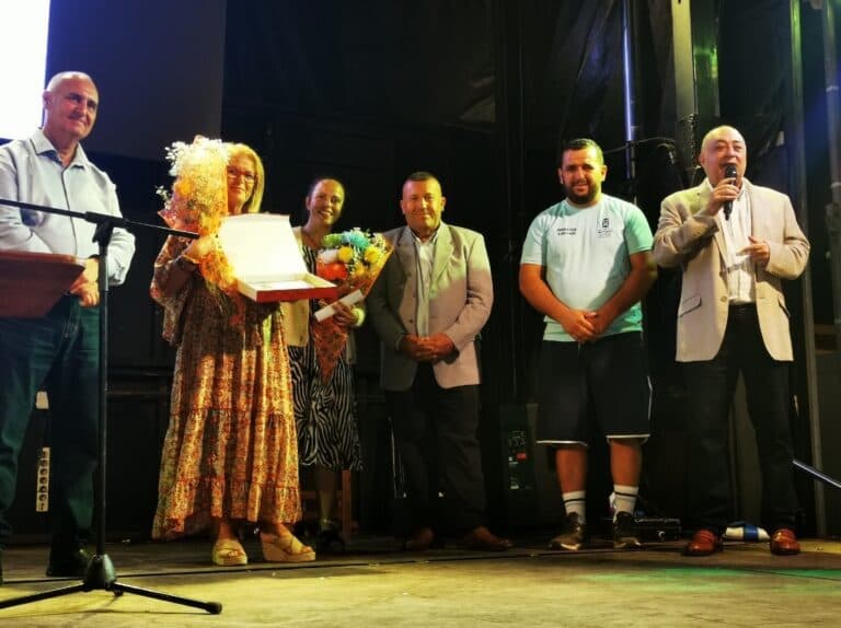 Un pregón escrito en el hospital para ser leído por su hija en su pueblo, Agua de Bueyes