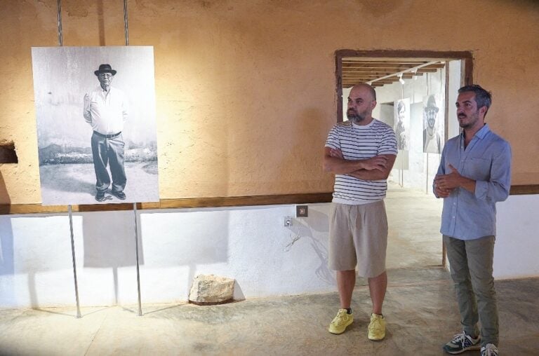 Inaugurada la exposición fotográfica ‘Miradas después del camino’ sobre los peregrinos de La Peña