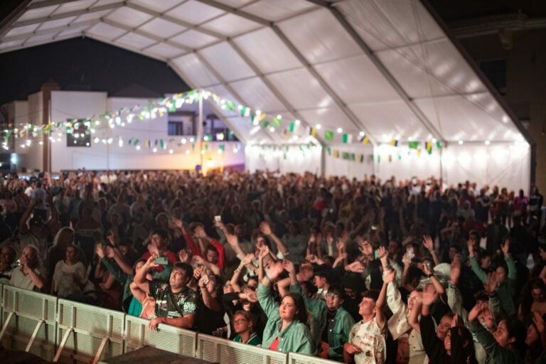 La Banda de Agaete y Sambukka preceden a los Fuegos Artificiales de las Fiestas de Antigua