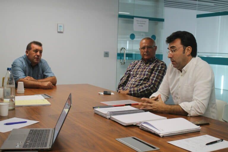 Antigua coordina con el Consejo Insular de Aguas la mejora de la red de abastecimiento